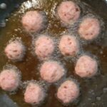meatballs with bread.jpg6