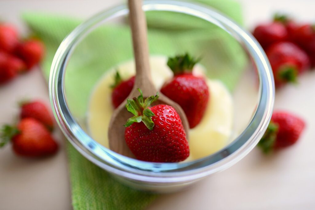 strawberries in a bowl.jpg